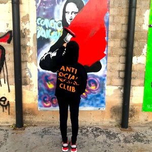 Meet your Posher, Mother Earth